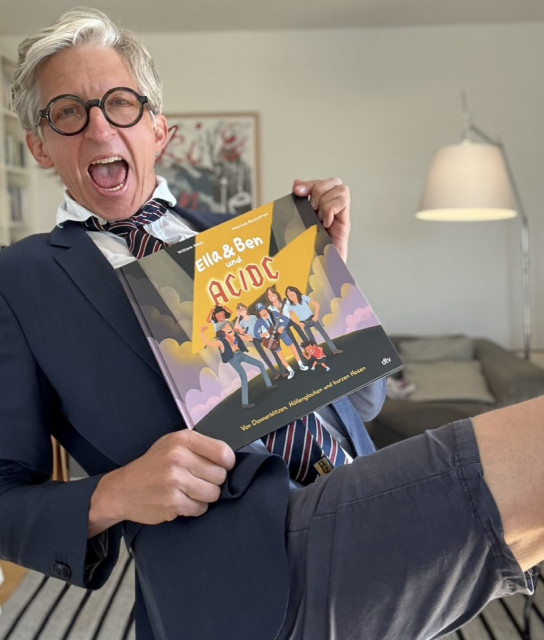Ella & Ben und AC/DC